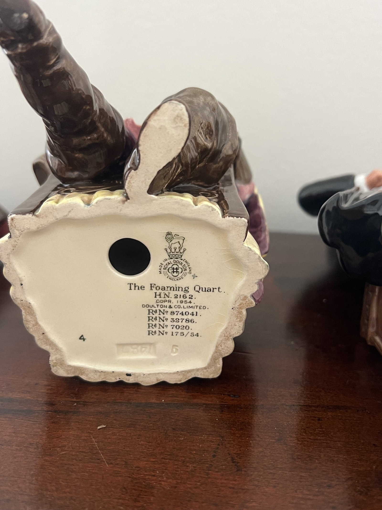 (4) Royal Doulton Man Figurines - 11