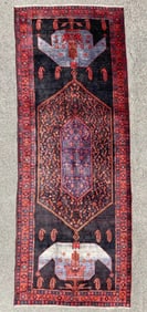 ANTIQUE PERSIAN SHIRAZ HAND KNOTTED RUG, 5.0 x 13.4 (152cm x 406cm)