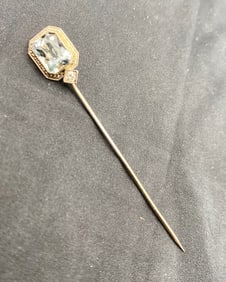 10K GOLD, DIAMOND AND AQUA FACETED STONE STICK PIN