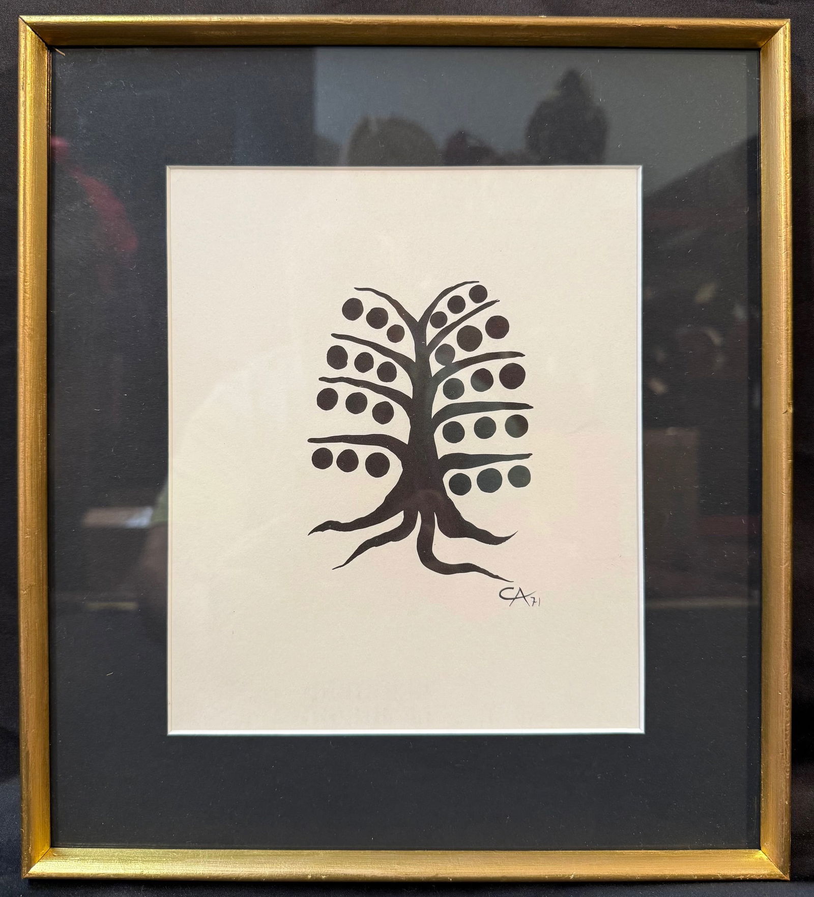 ALEXANDER CALDER (1898-1976) ORIGINAL LITHOGRAPH, 11.5IN x 13IN (29cm x 33cm): Alexander Calder (1898-1976) original lithograph. This lithograph was produced in 1971 in Paris by Gallery Maeght Paris for Derriere le Mirior 195. It is matted and framed under glass in a golden fram