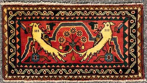 ANTIQUE PERSIAN PICTORIAL LILIHAN HAND KNOTTED RUG, 1.7 x 2.10 (48cm x 147cm)