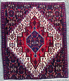 VINTAGE PERSIAN SENEH HAND KNOTTED RUG – 2.5 x 2.10 (74cm x 86cm)