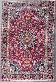 ANTIQUE SIGNED PERSIAN MASHAD HAND KNOTTED RUG, 6.3.x 9.4 (191cm x 284cm)