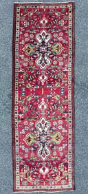 ANTIQUE PERSIAN SAROUK HAND KNOTTED RUNNER, 3.10 x 11.0 (117cm x 335cm)