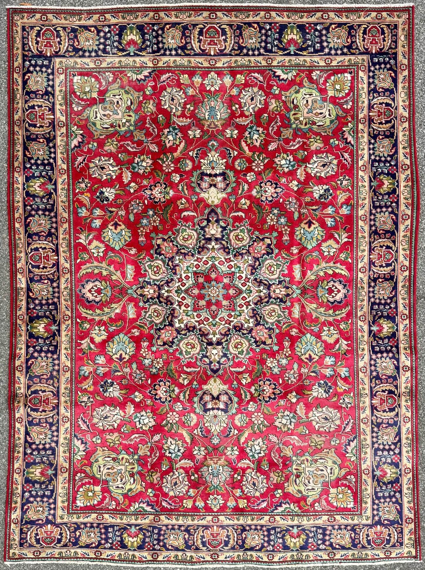 VINTAGE PERSIAN TABRIZ HAND KNOTTED RUG, 7.10 x 10.10 (239cm x 330cm): Vintage Persian Tabriz rug was hand knotted in Iran of 100% natural wool and has a cotton foundation. The rug is 60+ years old, has medium wool piles and is in excellent condition for its age. Beautif