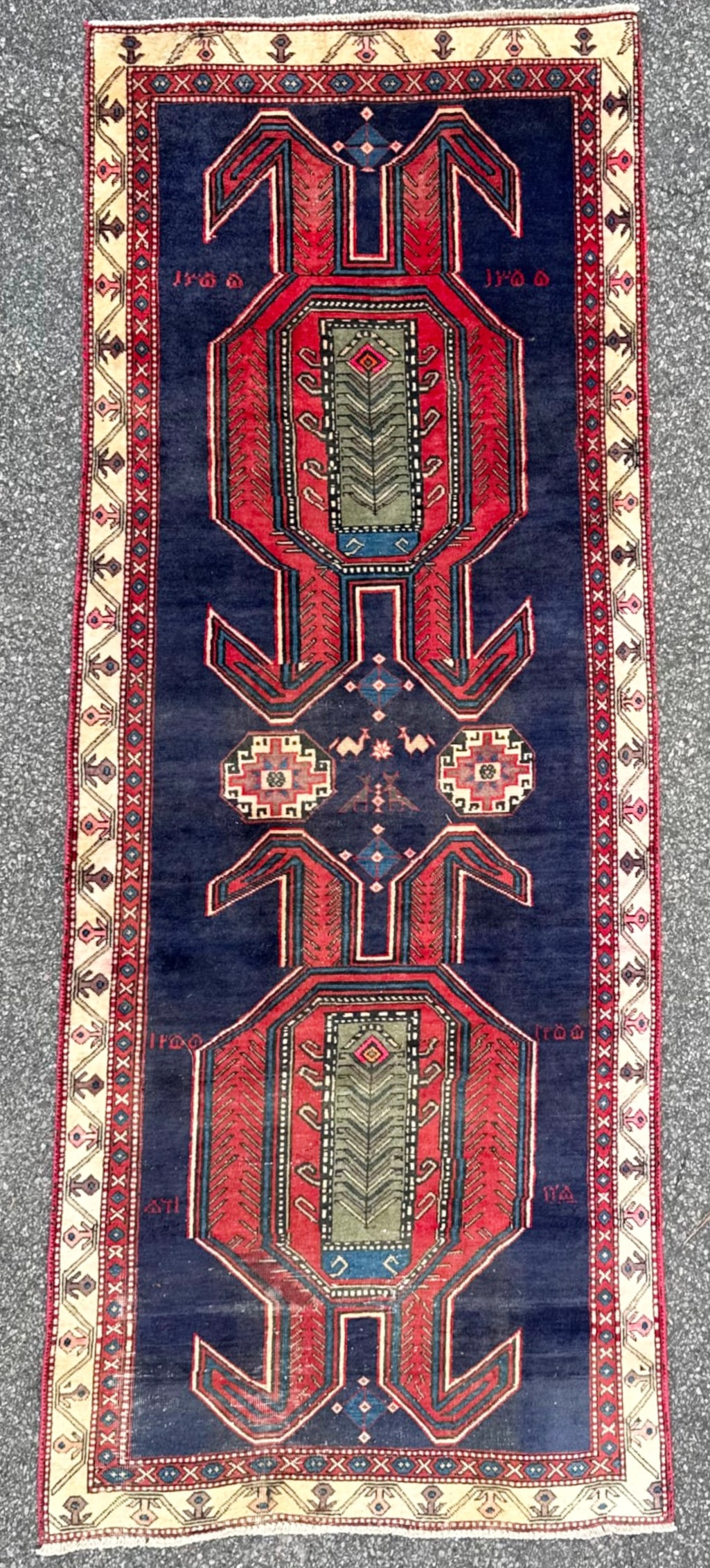 ANTIQUE PERSIAN HERIZ HAND KNOTTED PICTORIAL RUNNER, DATED, 3.8 x 9.0 (112cm x 274cm) (1 of 7)