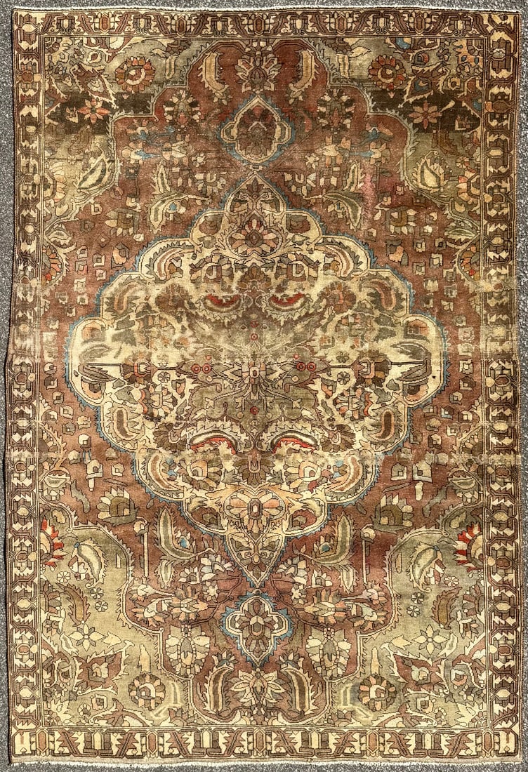 ANTIQUE PERSIAN BAKHTIARI HAND KNOTTED RUG, 6.7 x 9.7 (201cm x 292cm): Antique Persian Bakhtiari rug was hand knotted in Iran of 100% natural wool on a cotton foundation. The rug is 110+ years old, has medium to low wool piles and is in excellent condition for its age. B