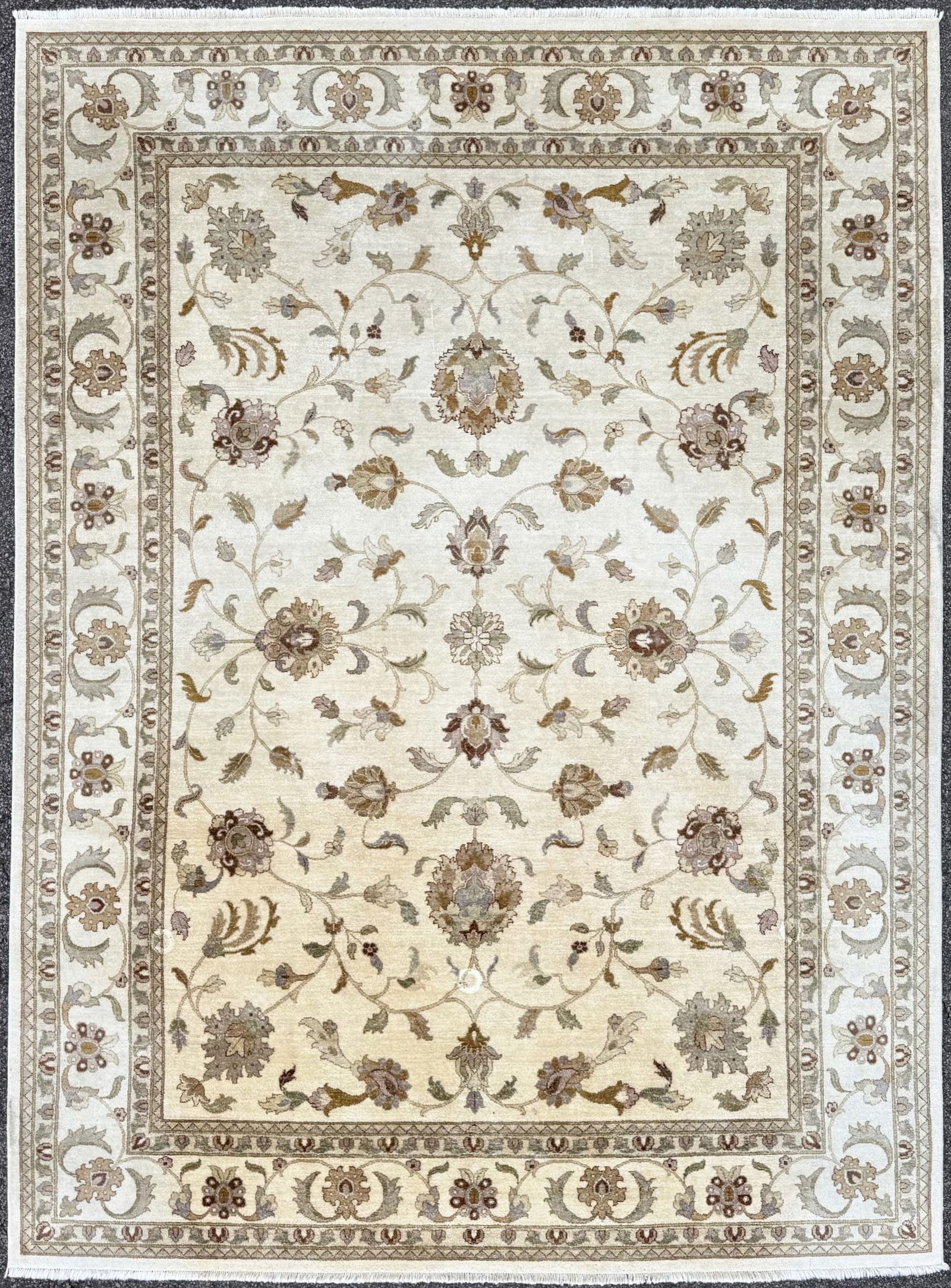 PESHAWAR HAND KNOTTED RUG, 8.11 x 12.3 (272cm x 373cm): Peshawar rug was hand knotted in Pakistan of 100% natural wool on a cotton foundation. This rug has full wool piles and is in excellent condition. Beautiful colors and made with excellent quality. No