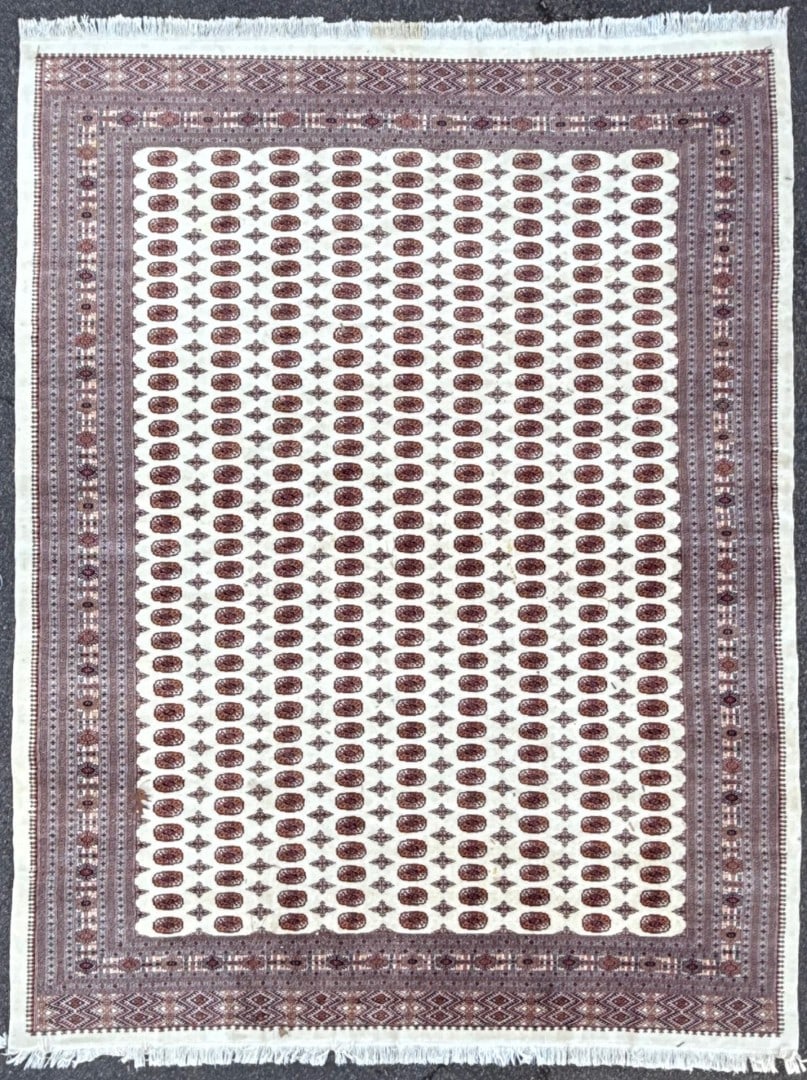 BUKHARA HAND KNOTTED RUG, 10.5 x 13.3 (318cm x 404cm): Bukhara Tekke rug was hand knotted in Pakistan of 100% natural wool on a cotton foundation. This rug has full wool piles and is in excellent condition. Beautiful colors with excellent