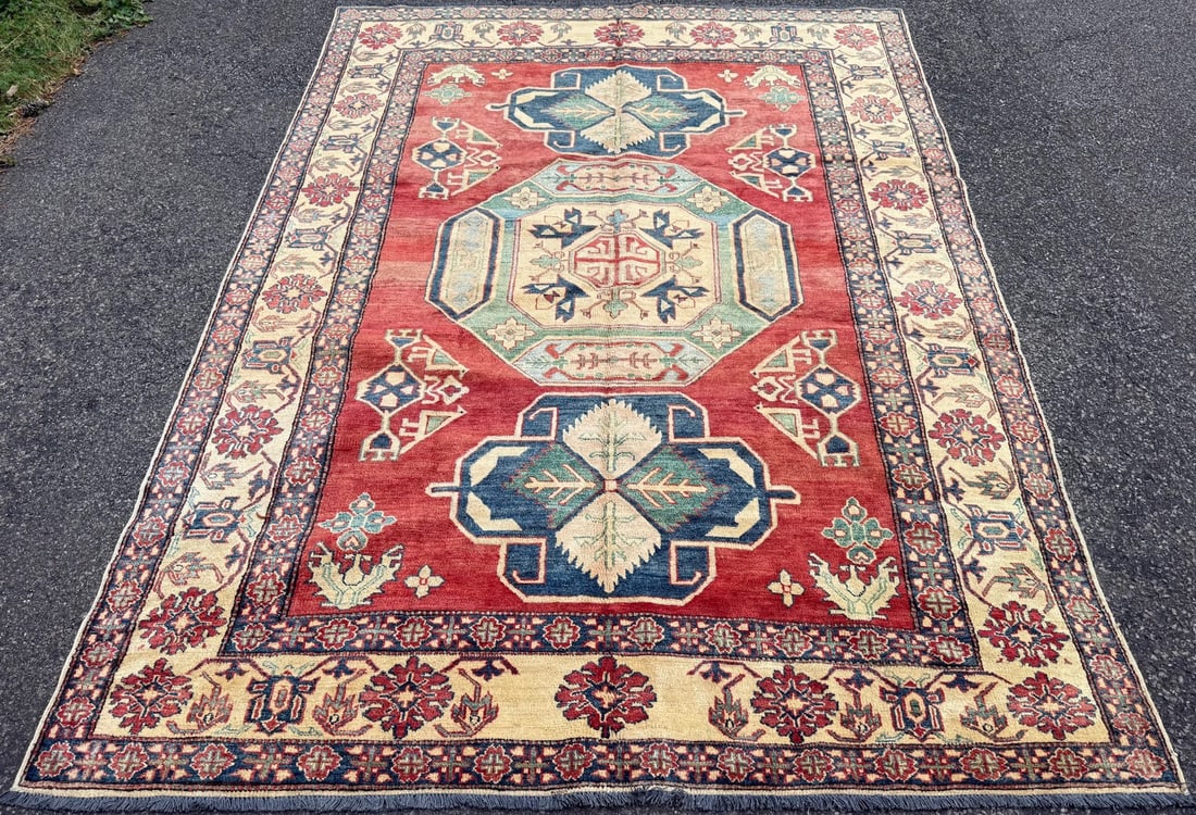 CAUCASIAN KAZAK HAND KNOTTED RUG, 6.10 x 9.11 (208cm x 302cm) - 3