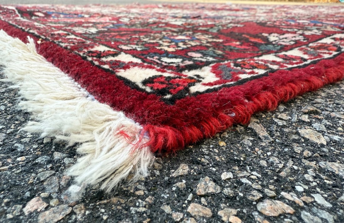 PERSIAN BAKHTIARI HAND KNOTTED RUG, 6.10 x 9.7 (208cm x 292cm) - 4