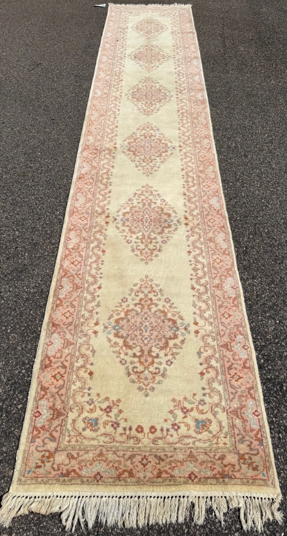 EXTRA LONG KERMAN HAND KNOTTED RUNNER, 2.7 x 13.8 (79cm x 417cm) - 2