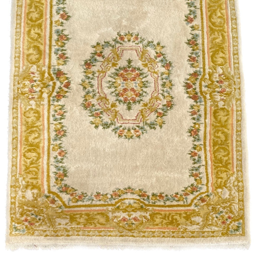 ASIAN HAND KNOTTED AUBUSSON RUG – 4.3 x 6.0 (130cm x 183cm) - 3