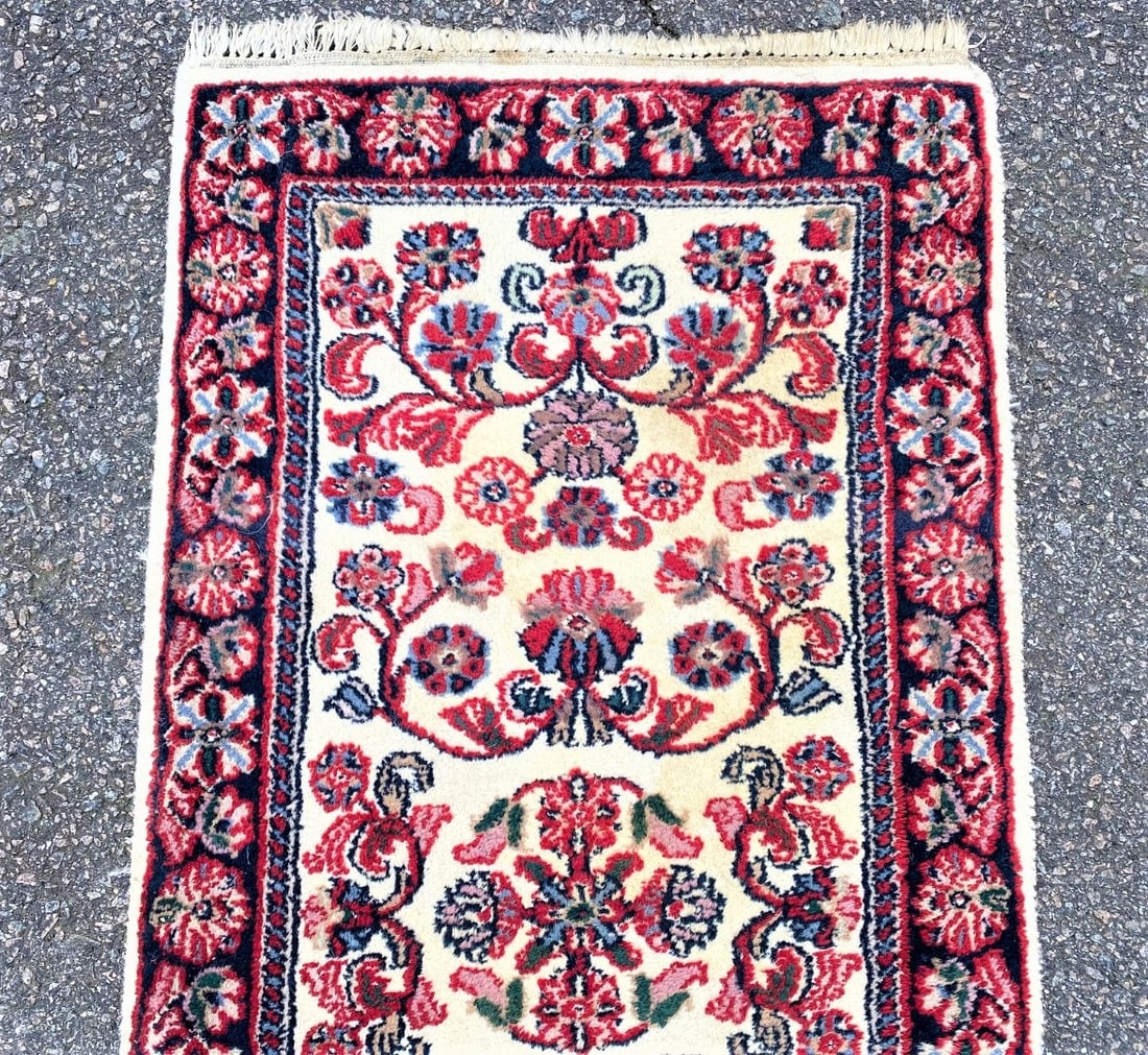 LILIHAN HAND KNOTTED RUG, 2.0 x 4.0 (61cm x 122cm) - 3