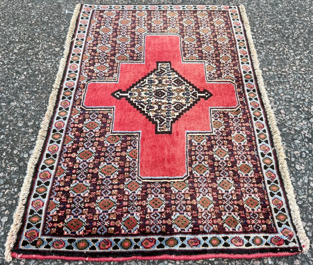VINTAGE PERSIAN SENEH HAND KNOTTED RUG, 1.10 x 2.9 (56cm x 84cm) - 3