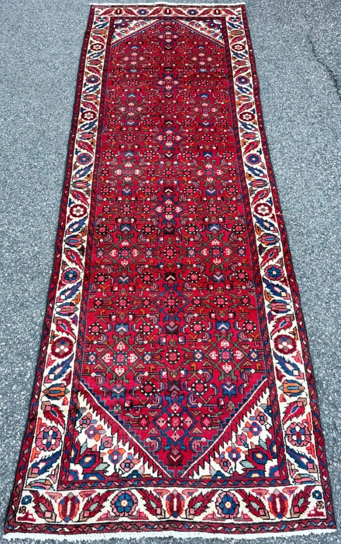 VINTAGE PERSIAN MALAYER HAND KNOTTED RUNNER, 3.5 x 10.1 (104cm x 307cm) - 2