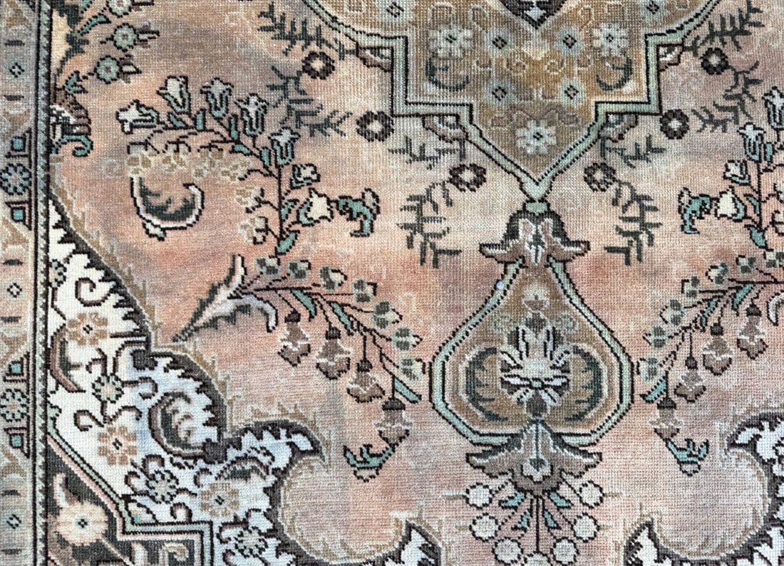 ANTIQUE PERSIAN TABRIZ HAND KNOTTED RUG, 6.4 x 9.6 (193cm x 290cm) - 6
