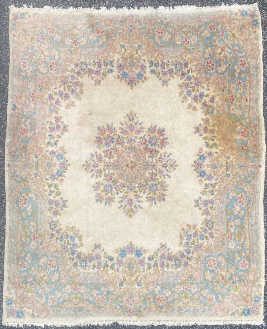 ANTIQUE PERSIAN KERMAN HAND KNOTTED RUG WITH 200+ KPSI, 4.10 x 6.0 (147cm x 183cm): Antique Persian Kerman rug, made of in Iran of 100 percent natural wool on a cotton foundation with medium to low wool piles. This rug is 80+ years old, and is in excellent condition for its