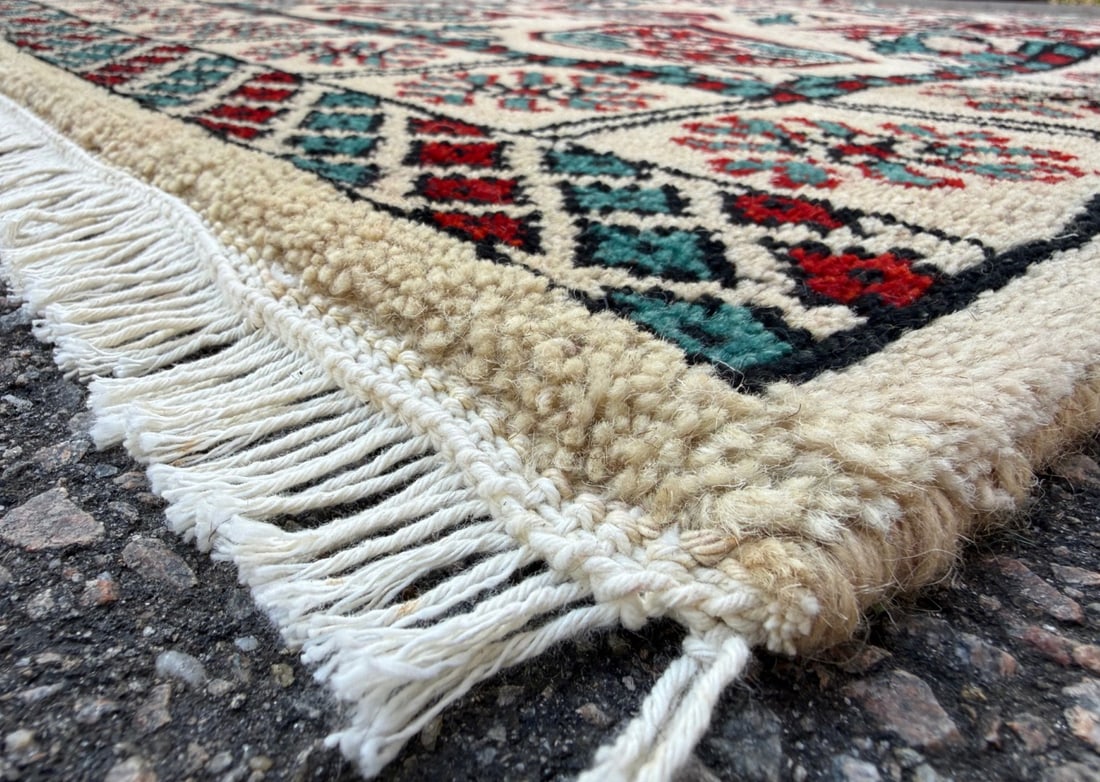 BUKHARA HAND KNOTTED RUG, NEW, 3.0 x 5.0 (91cm x 152cm) - 2