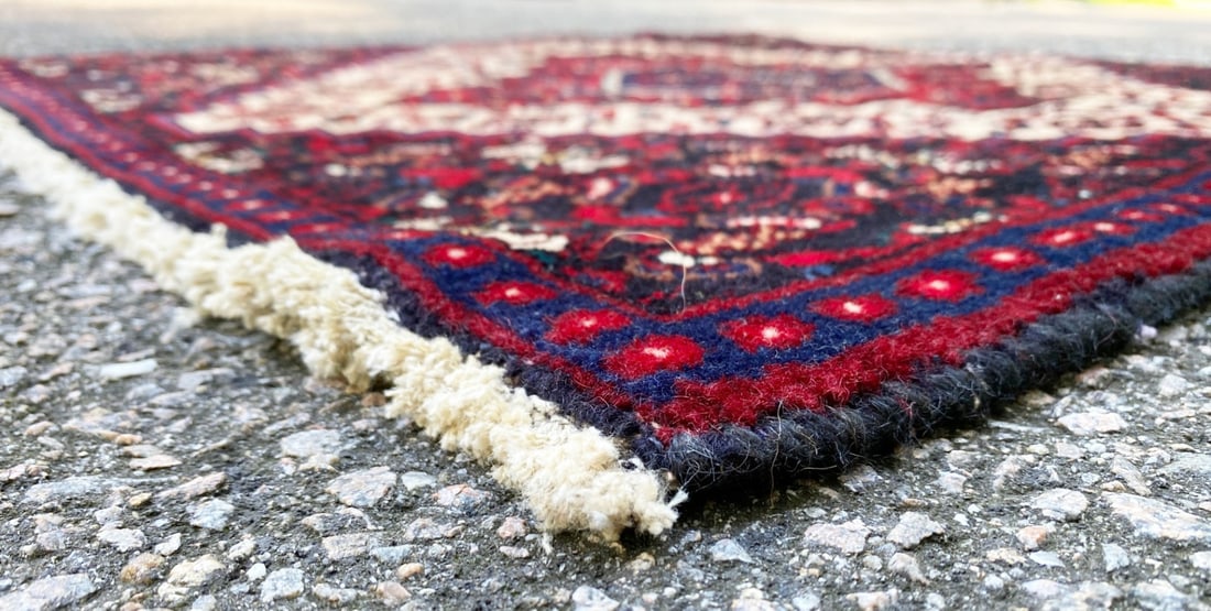 VINTAGE PERSIAN SENEH HAND KNOTTED RUG – 2.5 x 2.10 (74cm x 86cm) - 2