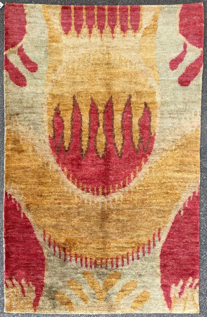 MODERN HAND KNOTTED RUG, NEW, 5.1 x 8.0 (155cm x 244cm): Modern pictorial rug was hand knotted in India of 100% natural wool on a cotton foundation. This rug has full wool piles and is in brand new condition. Beautiful colors with nice quality.