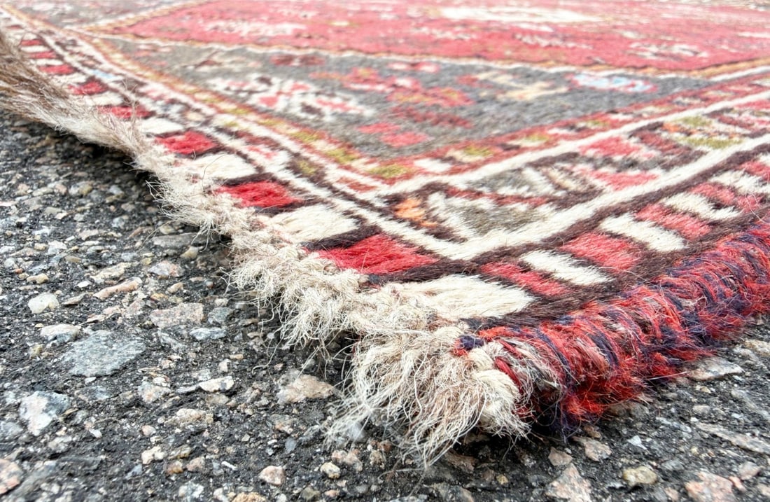 PERSIAN QASHQAI SHIRAZ TRIBAL HAND KNOTTED RUG, ANIMAL MOTIF, FOLK ART, 2.6 x 3.5 (76cm x 104cm) - 2