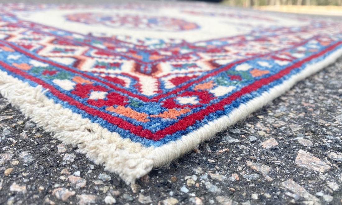 BUKHARA TURKMEN HAND KNOTTED RUG, 2.0 x 2.11 (61cm x 89cm) - 2
