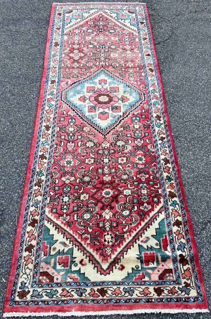 VINTAGE PERSIAN HAMADAN HAND KNOTTED RUNNER, 3.6 x 10.0 (107cm x 305cm) - 3