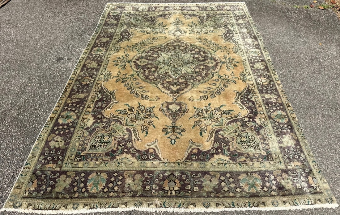 ANTIQUE PERSIAN TABRIZ HAND KNOTTED RUG, 6.5 x 10.0 (196cm x 305cm) - 2