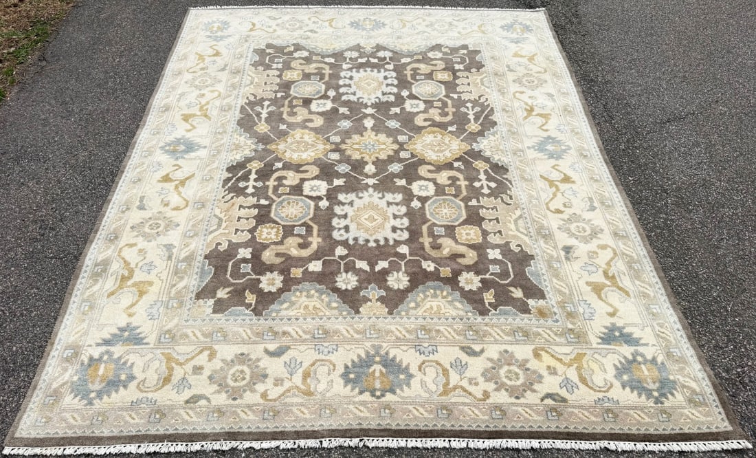 OUSHAK HAND KNOTTED RUG, 7.10 x 10.1 (239cm x 307cm) - 2