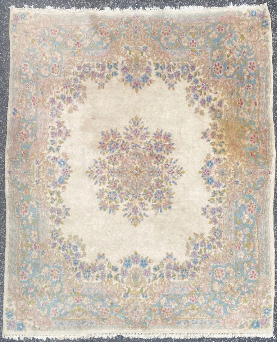 ANTIQUE PERSIAN KERMAN HAND KNOTTED RUG WITH 200+ KPSI, 4.10 x 6.0 (147cm x 183cm): Antique Persian Kerman rug, made of in Iran of 100 percent natural wool on a cotton foundation with medium to low wool piles. This rug is 80+ years old, and is in excellent condition for its age. Beau