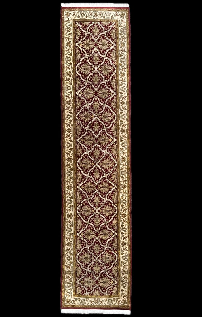 TABRIZ HAND KNOTTED RUG, 7.9 x 9.2 (236cm x 279cm): This Tabriz rug was hand knotted in India of 100% natural wool and has a cotton foundation. The rug has full, wool piles and is in excellent condition. Beautiful colors with excell