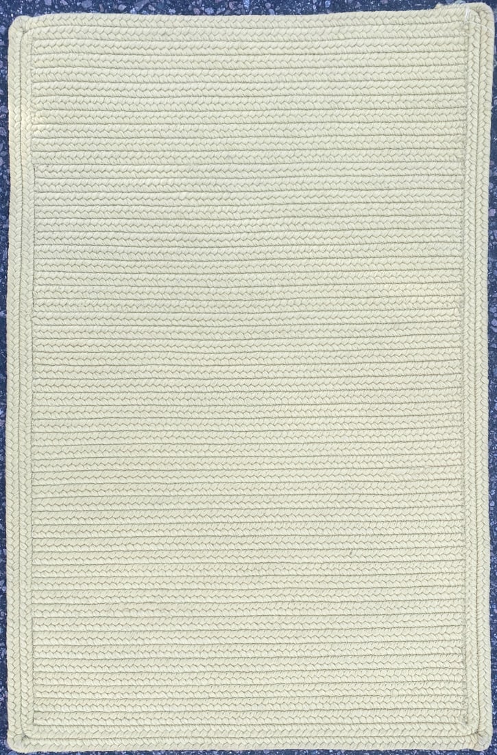 HOOK STITCH RUG, 2.0 x 3.0 (61cm x 91cm): This Hook stitch rug. This rug was acquired from a central Virginia estate. Clean and ready to be enjoyed. FREE SHIPPING FOR THIS RUG WITHIN THE CONTINENTAL UNITED STATES OF AMERICA., 2ft 0in x 3ft 0i