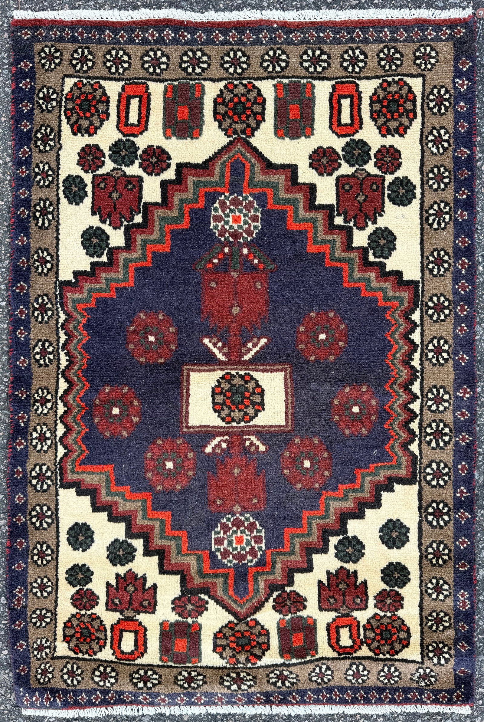 ANTIQUE PERSIAN HAMADAN HAND KNOTTED RUG, 2.7 x 3.9 (79cm x 114cm): This Antique Persian Hamadan rug was hand knotted in Iran of 100% natural wool. This rug is 90+ years old, has medium wool piles and is in excellent condition for its age. This classic Persian Hamadan
