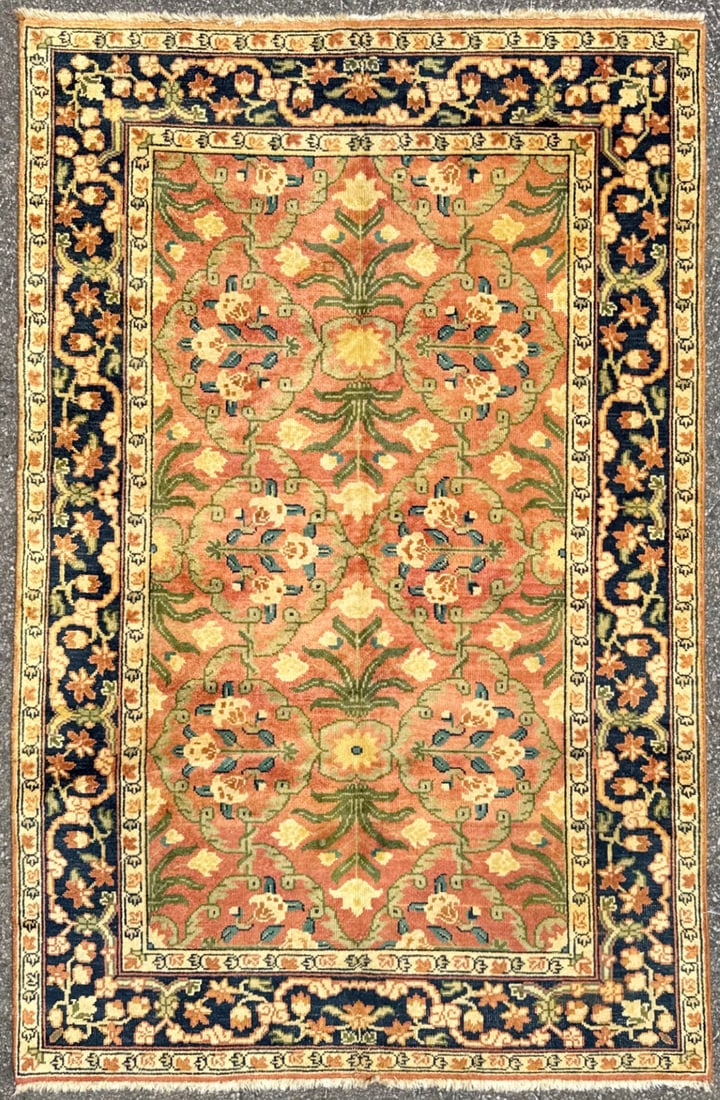 PESHAWAR HAND KNOTTED RUG, 5.5 x 8.3 (165cm x 251cm): This Peshawar rug was hand knotted in Pakistan of 100% natural wool on a cotton foundation. This rug has full wool piles and is in excellent condition. Beautiful colors made from vegetable dyes with e