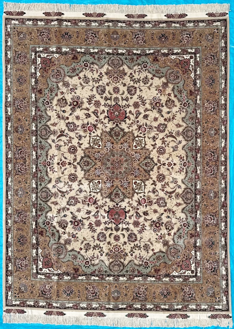 TABRIZ SOUF HAND KNOTTED WOOL AND SILK RUG WITH 300+ KPSI, 7.11 x 10.5 (241cm x 318cm): Tabriz Souf rug was hand knotted in China of 100 percent natural wool, with silk highlights on a cotton foundation. This rug has full wool piles and is in like new condition. This rug i