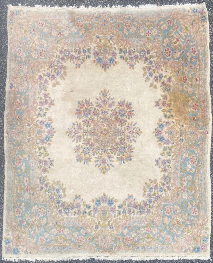 ANTIQUE PERSIAN KERMAN HAND KNOTTED RUG WITH 200+ KPSI, 4.10 x 6.0 (147cm x 183cm): Antique Persian Kerman rug, made of in Iran of 100 percent natural wool on a cotton foundation with medium to low wool piles. This rug is 80+ years old, and is in excellent condition for its age.