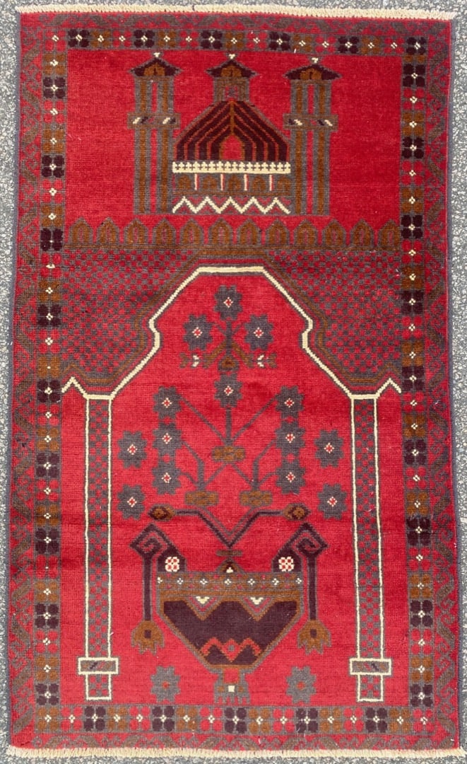 BALOUCH HAND KNOTTED RUG, 2.10 x 4.10 (86cm x 147cm): Balouch rug was hand knotted in Afghanistan of 100% natural wool on a cotton foundation. It has medium wool piles and is in like new condition. Beautiful colors with excellent quality, 