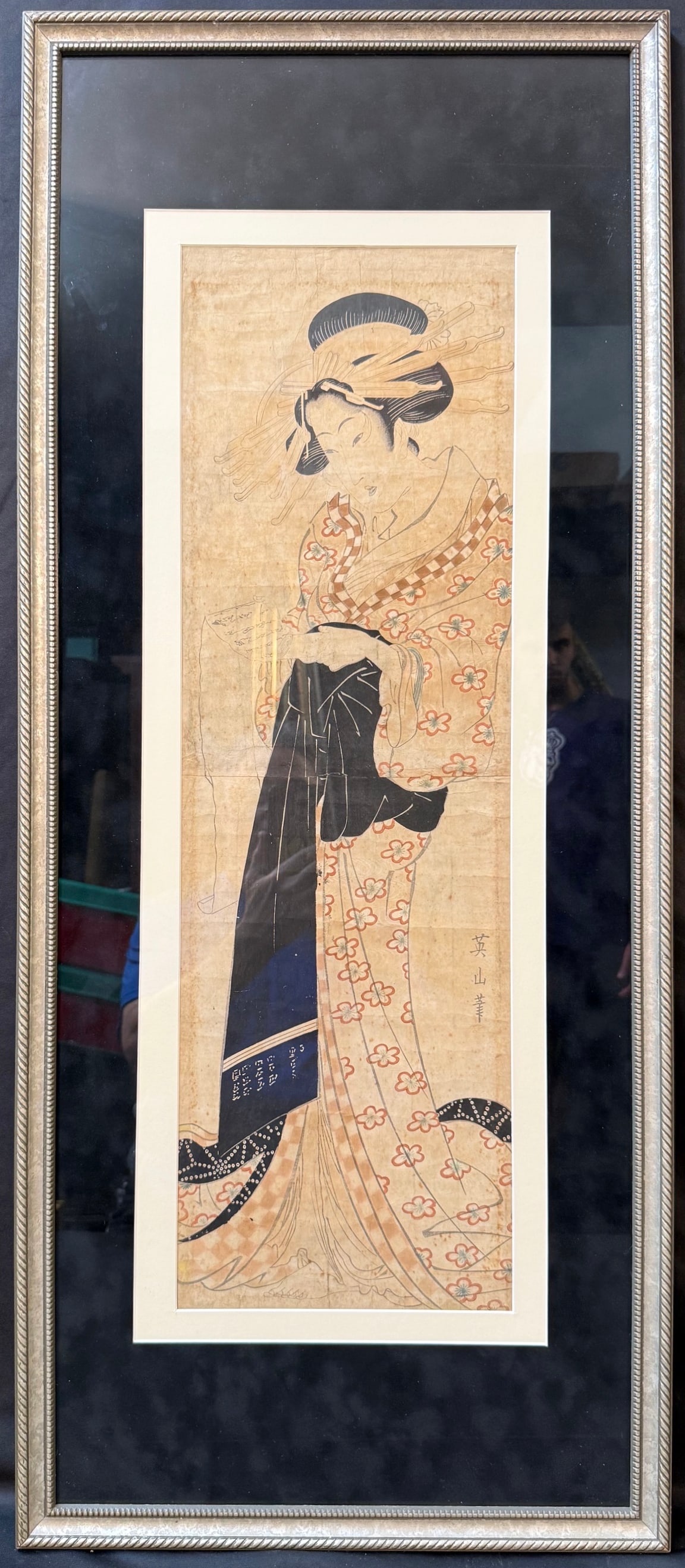RARE EDO PERIOD KIKUGAWA EIZAN (1787?1867) ORIGINAL JAPANESE WOODBLOCK PRINT, KAKEMONO-E VERTICAL: An exceptional and highly decorative original Edo-period Japanese ukiyo-e woodblock print by celebrated bijin-ga master Kikugawa Eizan (1787?1867), depicting an elegant courtesan reading a letter. Exe