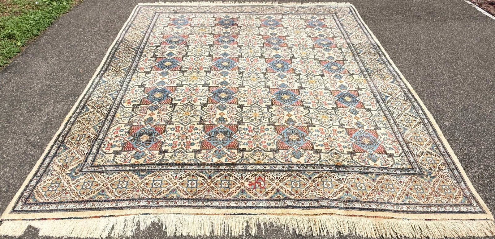 SIGNED PERSIAN TABRIZ MAHI-HERATI HAND-KNOTTED RUG, 9.11 x 12.5 (302cm x 378cm) (1 of 6)