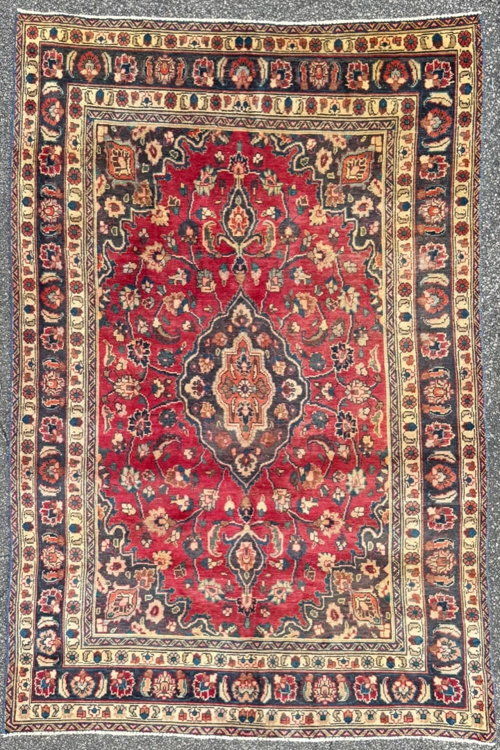 ANTIQUE PERSIAN MASHAD HAND KNOTTED RUG, 6.4 x 9.4 (193cm x 284cm): Offered here is an antique Persian Mashad rug, hand knotted in Persia of 100 percent natural wool on a cotton foundation. This rug is 80+ years old and has medium wool piles and is in excellent condi