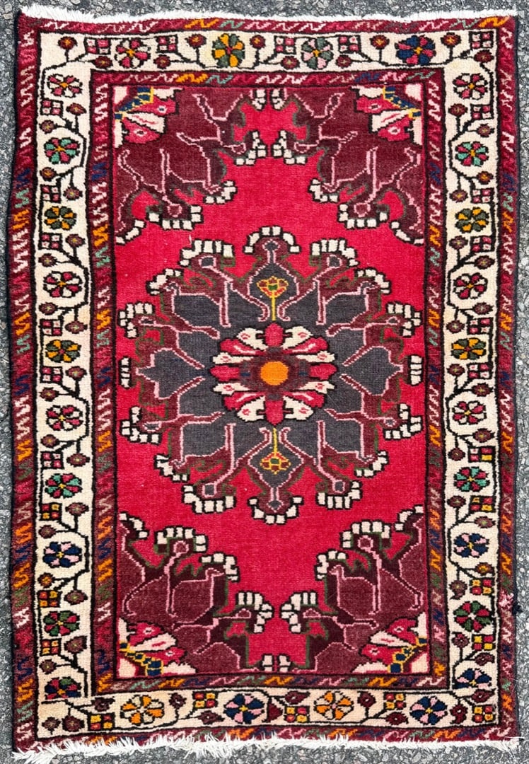 VINTAGE PERSIAN HAMADAN HAND KNOTTED RUG, 2.6 x 3.6 (76cm x 107cm): Vintage Persian Hamadan rug was hand knotted in Iran of 100 percent natural wool. This rug is 70+ years old, has medium to low wool piles and is in excellent condition for its age. Beautiful colo