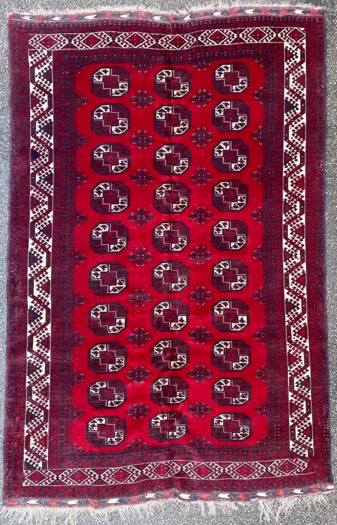 BUKHARA TURKMEN HAND KNOTTED RUG, NEW, 6.0 x 9.5 (183cm x 287cm): Brand New Bukhara Turkmen rug was hand knotted in Pakistan of 100 percent natural wool on a wool foundation. This rug has full, even, wool piles and is in brand new condition. Beautiful colo