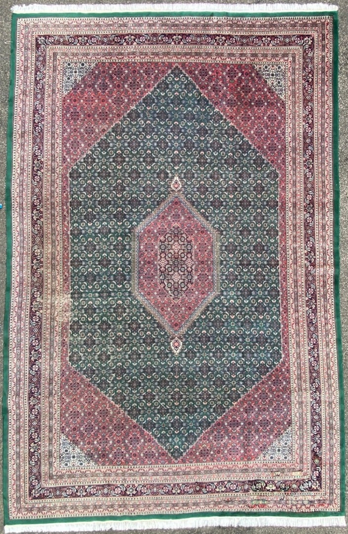 MANSION BIDJAR HAND KNOTTED RUG, 250+ KPSI, APPRAISAL, 11.10 x 18.0 (361cm x 549cm): Offered here is a mansion sized Bidjar rug was hand knotted in China of 100 percent natural wool on a cotton foundation. It has full, wool piles and is in excellent condition with knots per squar
