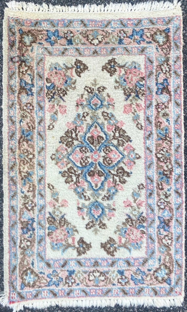 KERMAN HAND KNOTTED RUG, 2.0 x 2.11 (61cm x 89cm): A Kerman rug, made of 100% natural wool on a cotton foundation in India. This rug has full wool piles and is in excellent condition, with beautiful colors and made with outstanding quality. No ho