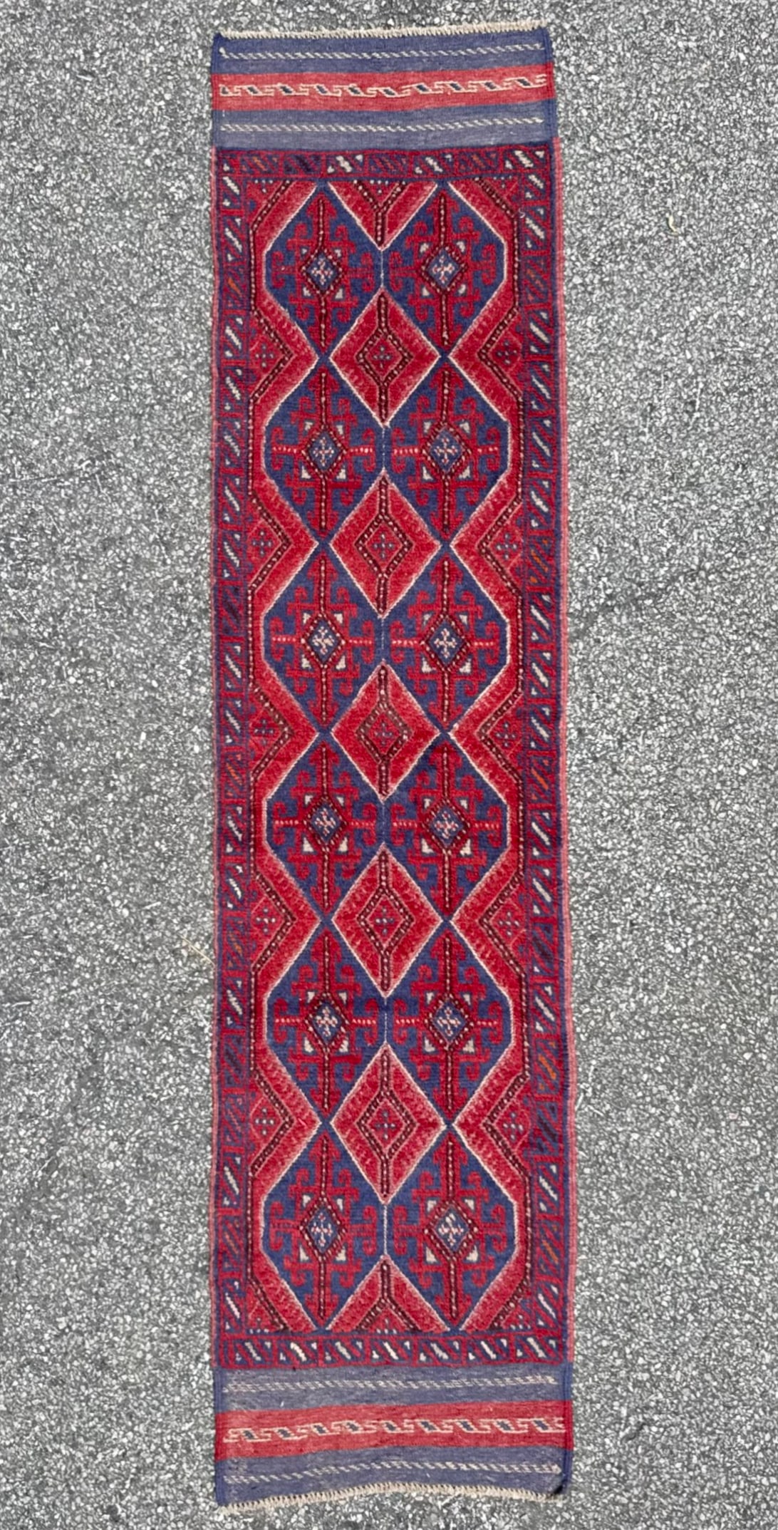 VINTAGE TRIBAL MASHWANI HAND KNOTTED RUNNER, 2.0 x 8.3 (61cm x 251cm)