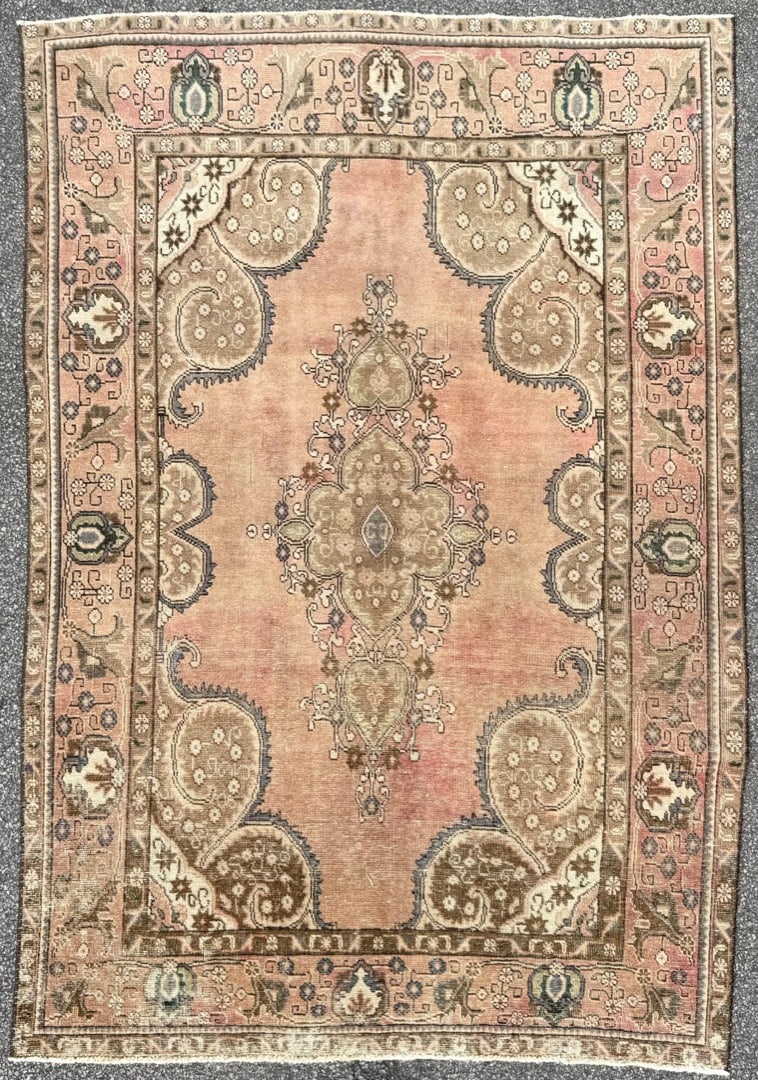 ANTIQUE PERSIAN TABRIZ HAND KNOTTED RUG, 6.6 x 9.4 (198cm x 284cm): Antique Persian Tabriz rug was hand knotted in Iran of 100 percent natural wool and has a cotton foundation. The rug is 110+ years old, has medium to low wool piles and is in excellent 