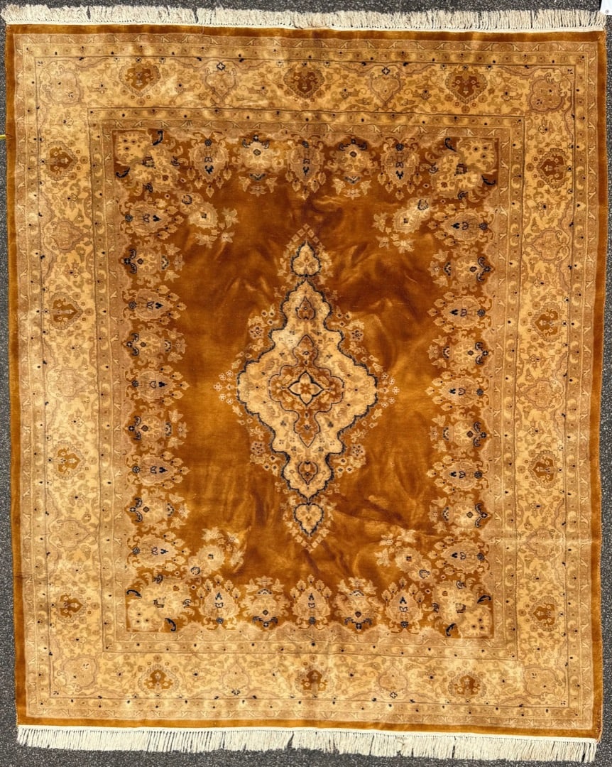 TABRIZ HAND KNOTTED RUG, 7.9 x 9.2 (236cm x 279cm): Tabriz rug was hand knotted in India of 100 percent natural wool and has a cotton foundation. The rug has full, wool piles and is in excellent condition. Beautiful colors with exce
