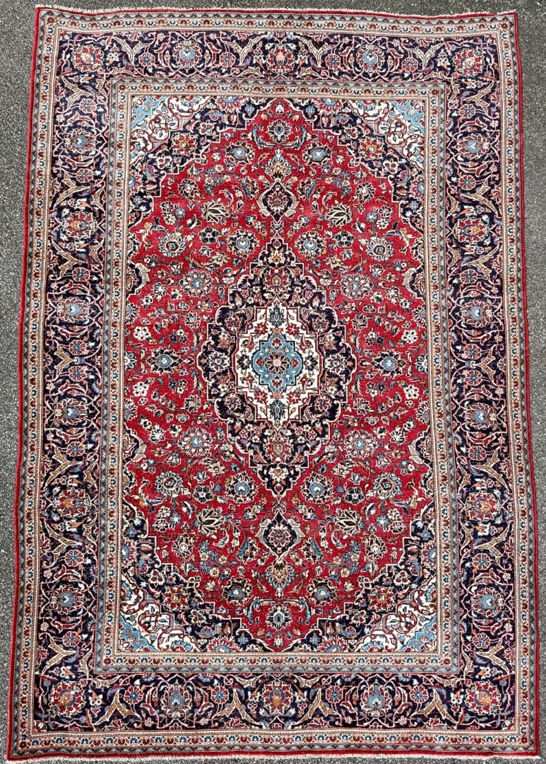 ANTIQUE PERSIAN KASHAN HAND KNOTTED RUG, 8.0 x 11.7 (244cm x 353cm): Offered here is an antique Persian Kashan rug was hand knotted in Iran of 100 percent natural wool on a cotton foundation. This rug is 80+ years old, has full wool piles and is in excellent condi