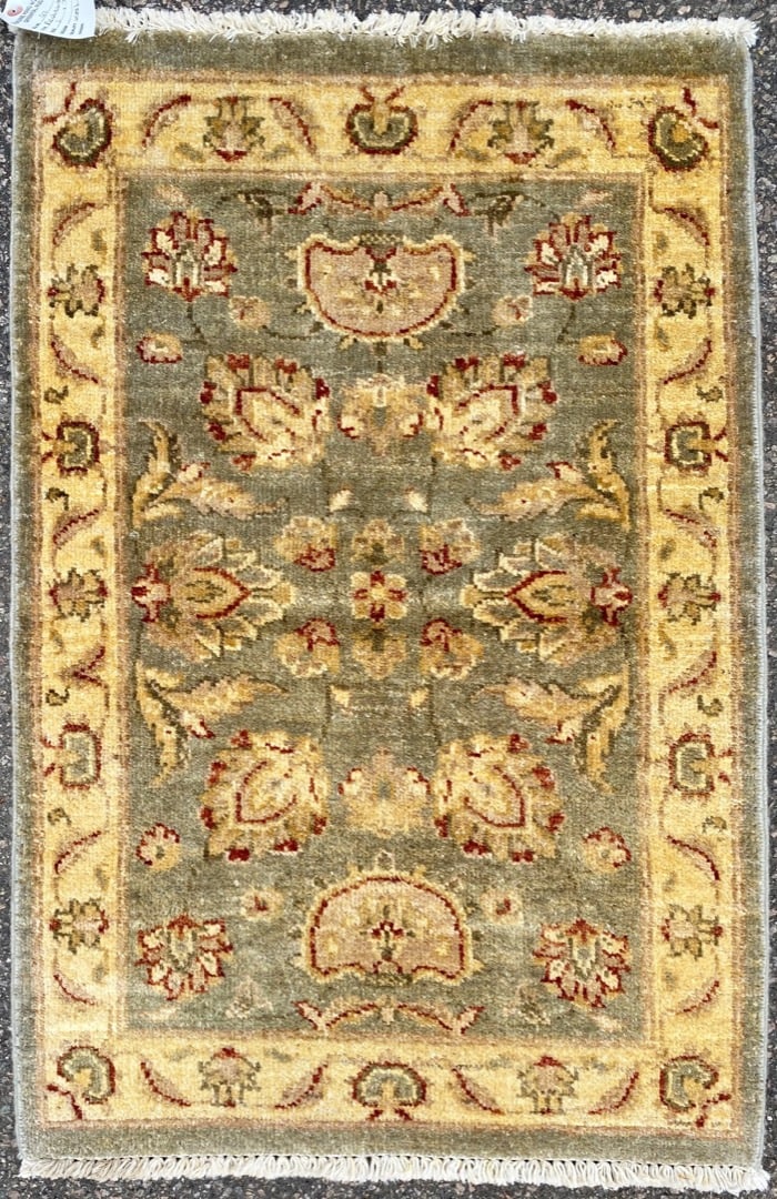 PESHAWAR HAND KNOTTED RUG, 2.0 x 3.1 (61cm x 94cm): This Peshawar rug was hand knotted in Pakistan of 100 percent natural wool on a cotton foundation. This rug has full wool piles and is in like new condition. Beautiful colors made from vegetable 